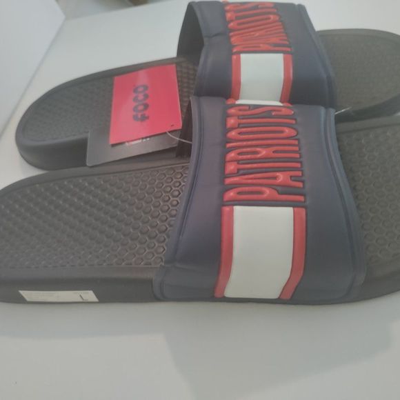 NWT NFL NEW ENGLAND PATRIOTS SHOWER SHOES SZ 12 - Picture 2 of 2